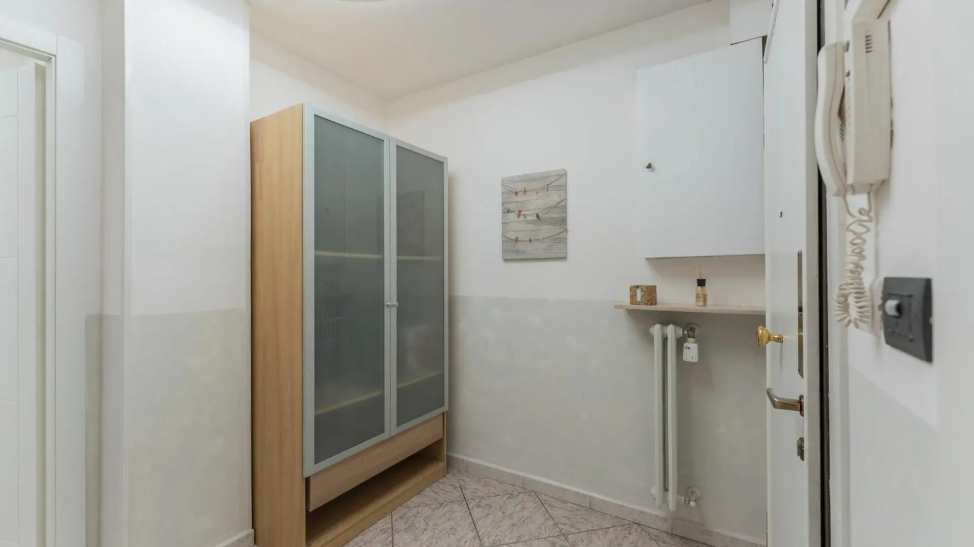 Fioravanti Apartments - San Luca Suite & Genesis House, A Pochi Passi Dalla Stazione, Vicino Al Cuore Di Bologna Italy