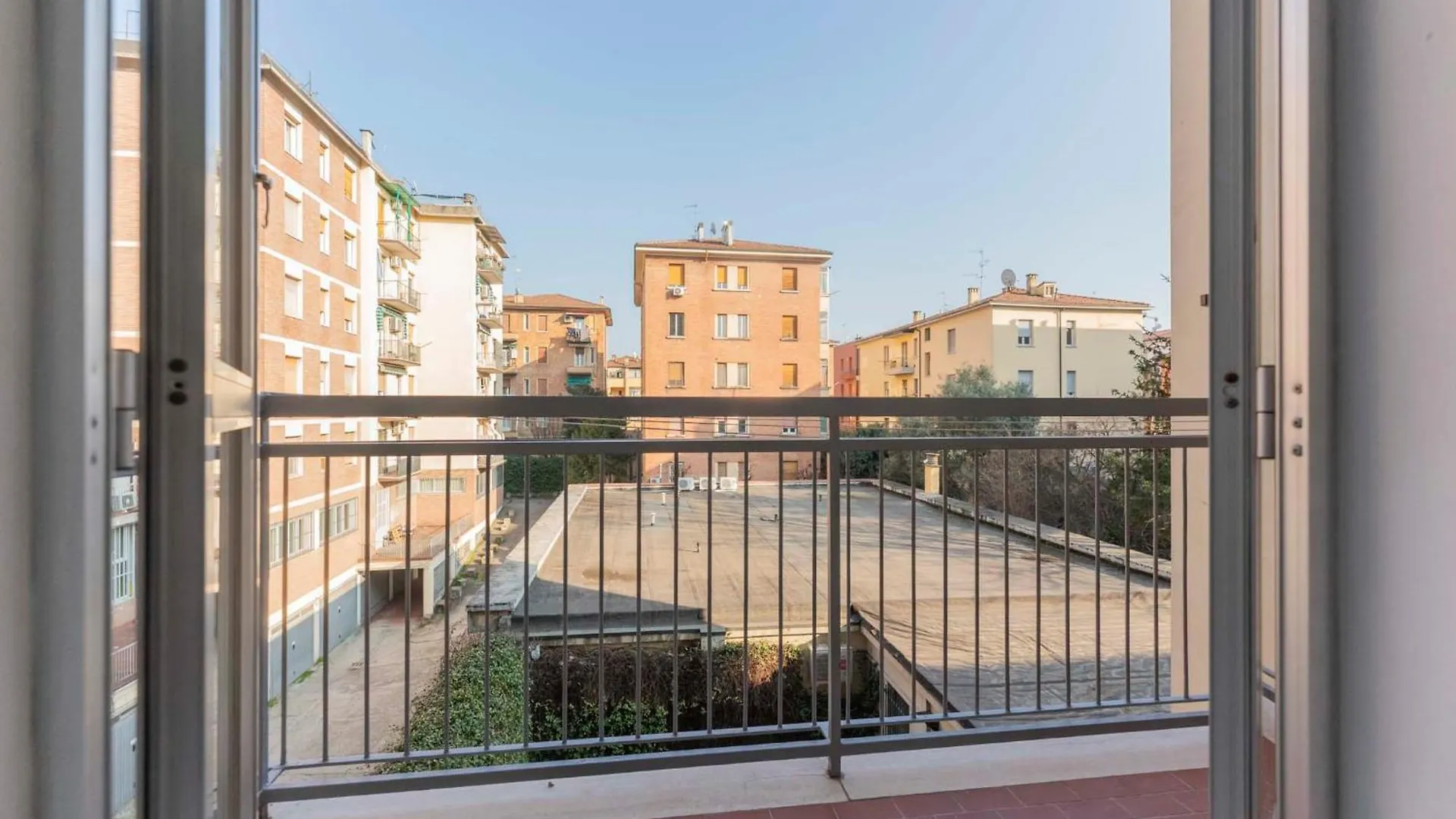 Fioravanti Apartments - San Luca Suite & Genesis House, A Pochi Passi Dalla Stazione, Vicino Al Cuore Di Bologna Aparthotel
