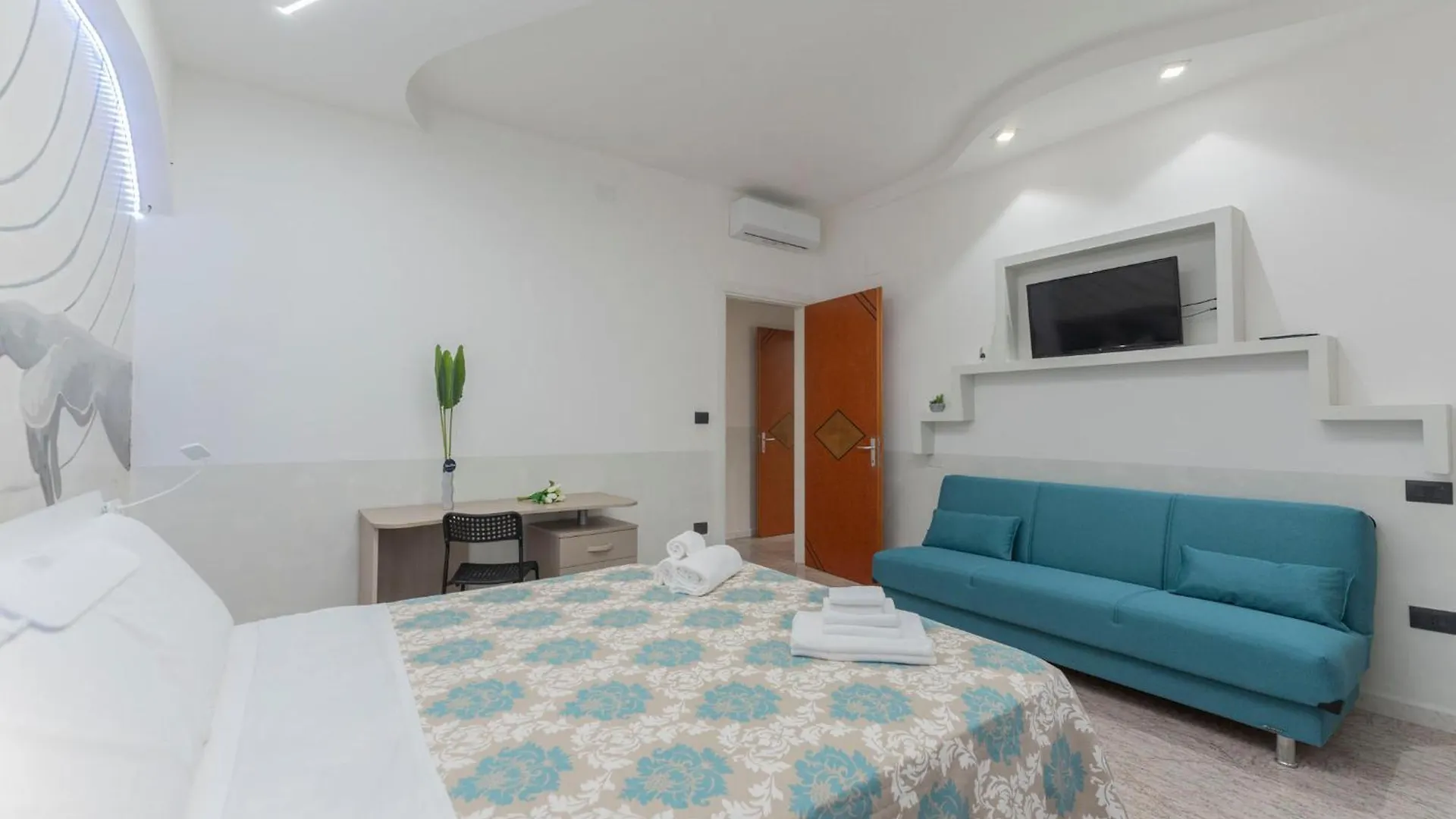 Aparthotel Fioravanti Apartments - San Luca Suite & Genesis House, A Pochi Passi Dalla Stazione, Vicino Al Cuore Di Bologna